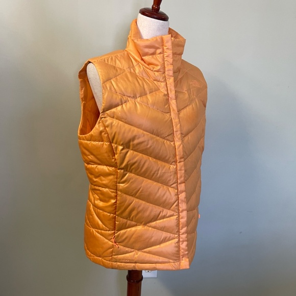The North Face Women's Orange Sleeveless Puffer Vest - Size L - Picture 8 of 12